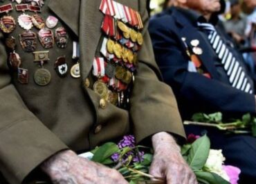 მეორე მსოფლიო ომის ვეტერანებს 2 000 ლარი, ხოლო ამ ომში დაღუპულთა ოჯახის წევრებს 1 000 ლარი ჩაერიცხათ