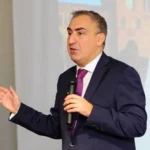 ნიკა გილაური – ფონდების ანგარიშების დაყადაღება სისხლის სამართლის საქმის საფუძველზე სრული ფარსია