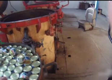 საგამოძიებო სამსახურმა ფალსიფიცირებული თევზის კონსერვის დამზადება-გასაღების ფაქტზე საწარმოს ხელმძღვანელი დააკავა