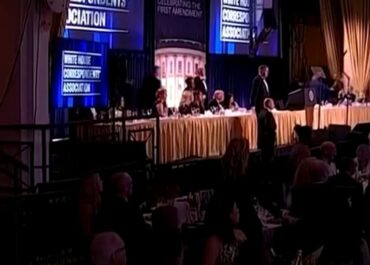 აშშ-ში, თეთრი სახლის კორესპონდენტების ასოციაციის მიღებაზე, რომელსაც დონალდ ტრამპი ესწრებოდა, სროლა იყო