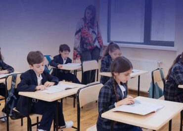 სამინისტრომ დაწყებითი კლასების სასკოლო ფორმების ღირებულება დაადგინა