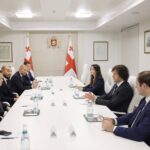 ირაკლი კობახიძე კრის სუოპაკიჯ ჩეარავანონტს შეხვდა